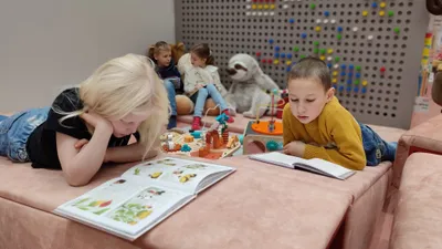 15.12. 2.třída v knihovně